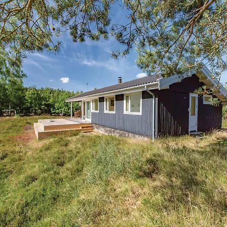 Ferienhaus Three-bedroom Holiday In *