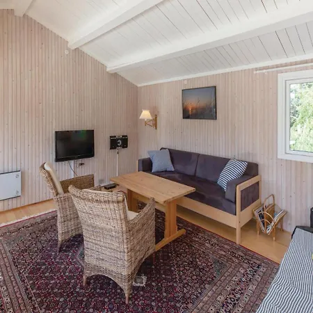 Three-bedroom Holiday In Højby