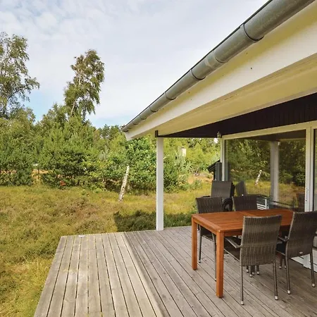 Three-bedroom Holiday In Ferienhaus