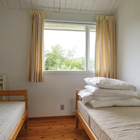 Ferienhaus Three-bedroom Holiday In