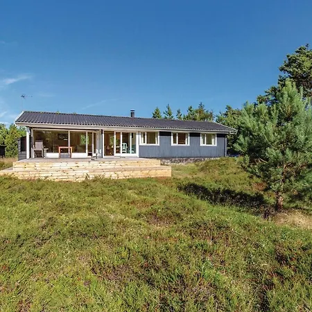 Three-bedroom Holiday In Ferienhaus